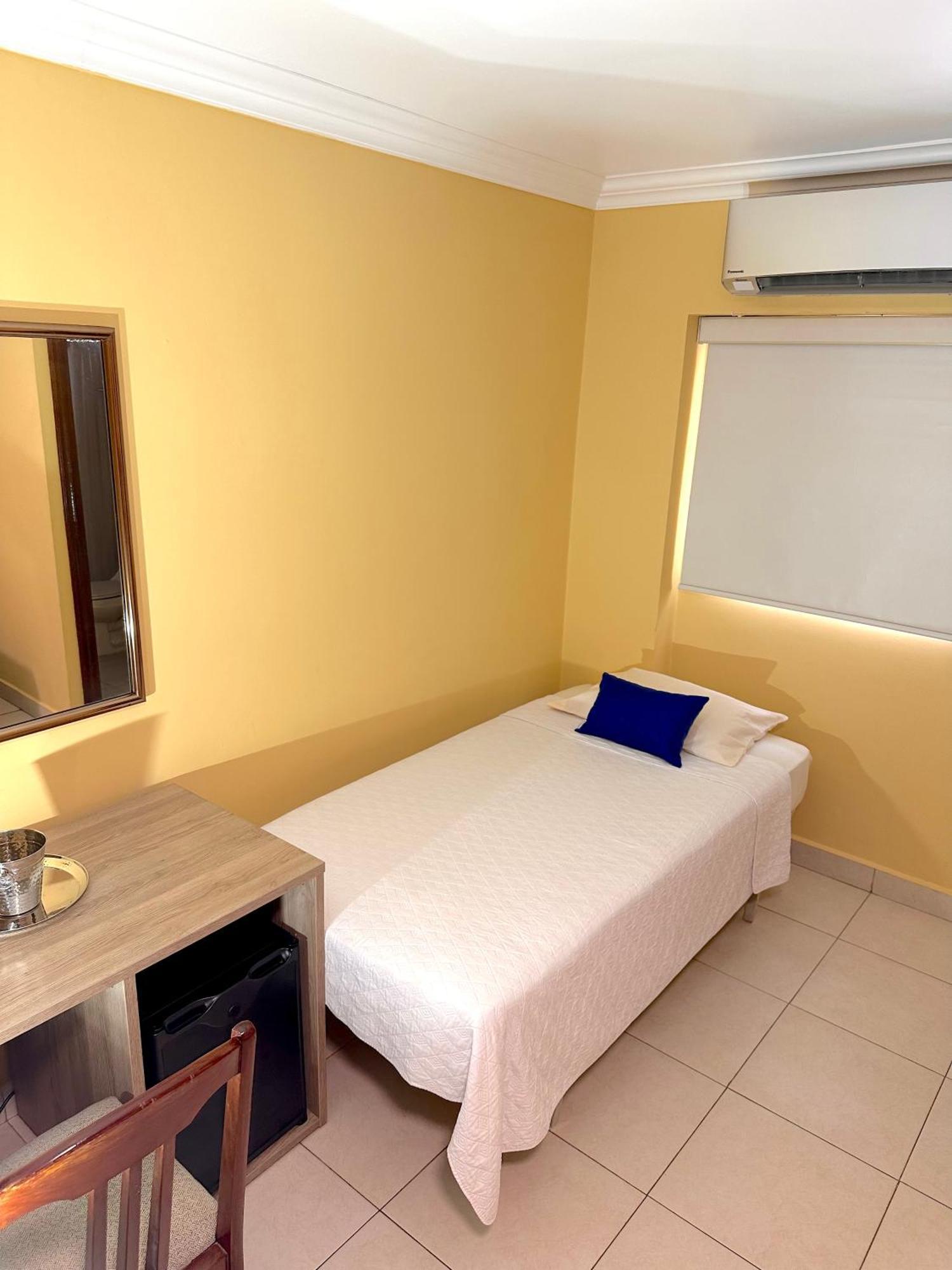 Hotel Andros Colon Εξωτερικό φωτογραφία